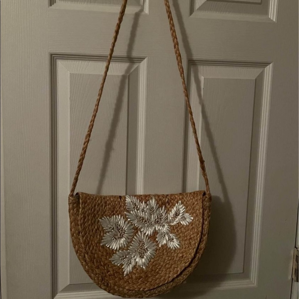 NWT HANDMADE HIPPIE FLORAL PURSE